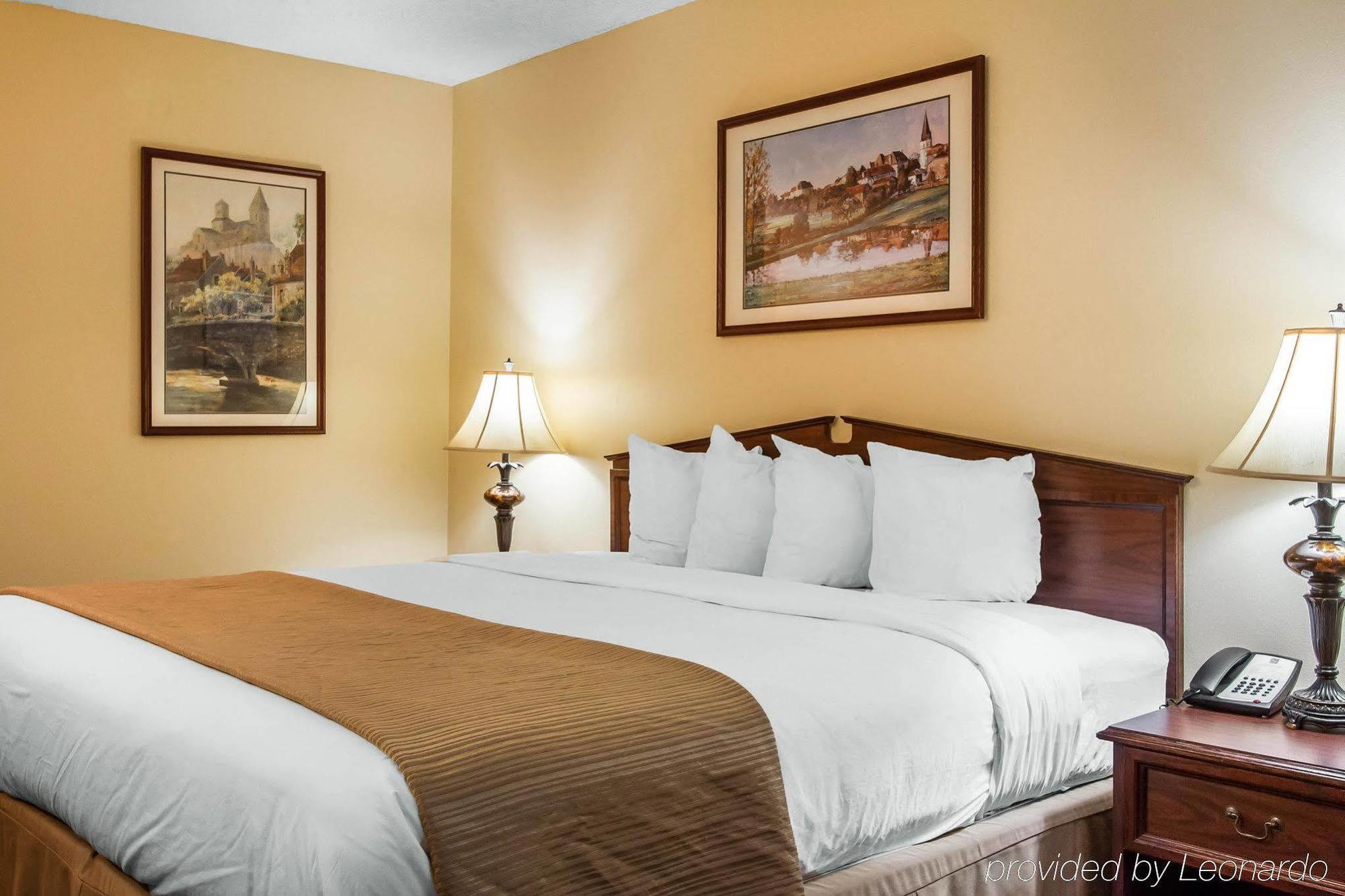 Hotel Baymont By Wyndham Selma Exterior foto