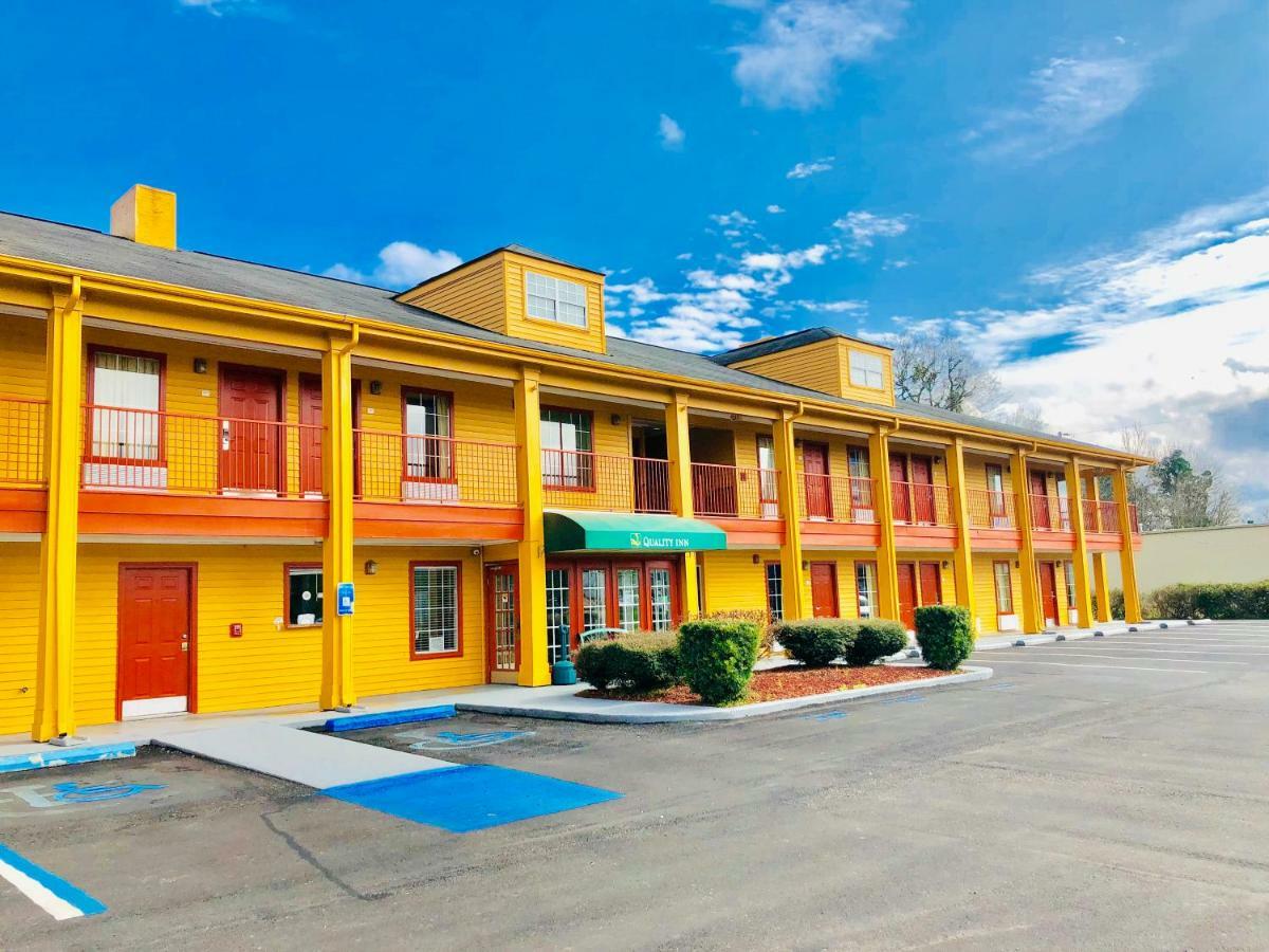 Hotel Baymont By Wyndham Selma Exterior foto
